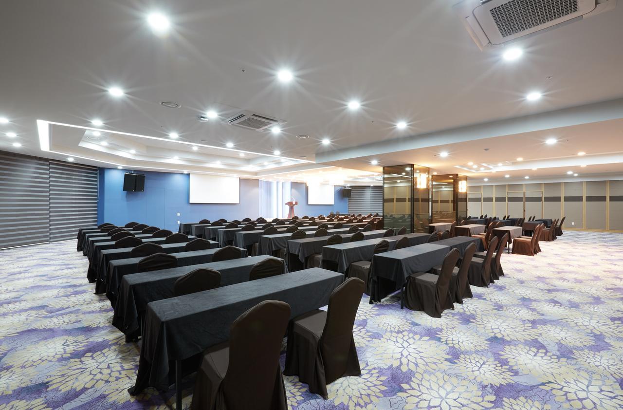 Osong H Hotel Sejong City Чеонджу Екстериор снимка