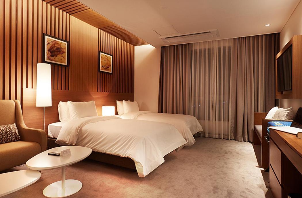Osong H Hotel Sejong City Чеонджу Екстериор снимка